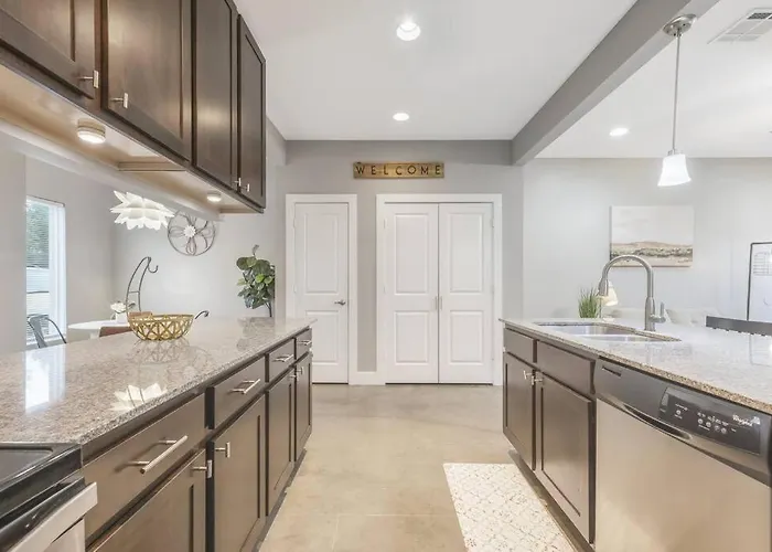 Cozy 2 Bed Townhome Near The Hospital * Lafayette