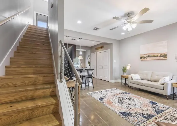 Holiday home Cozy 2 Bed Townhome Near The Hospital Lafayette