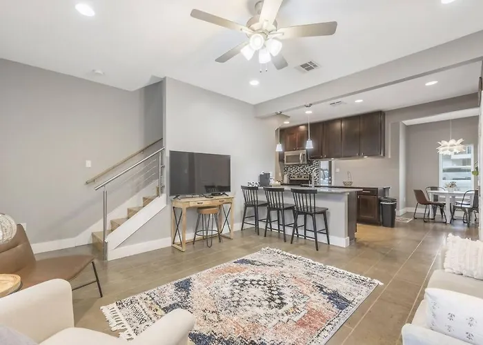 Cozy 2 Bed Townhome Near The Hospital * Lafayette