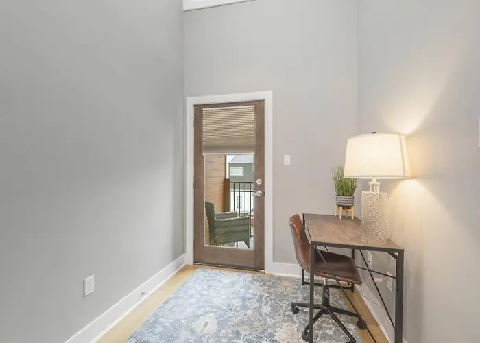 Cozy 2 Bed Townhome Near The Hospital Holiday home Lafayette